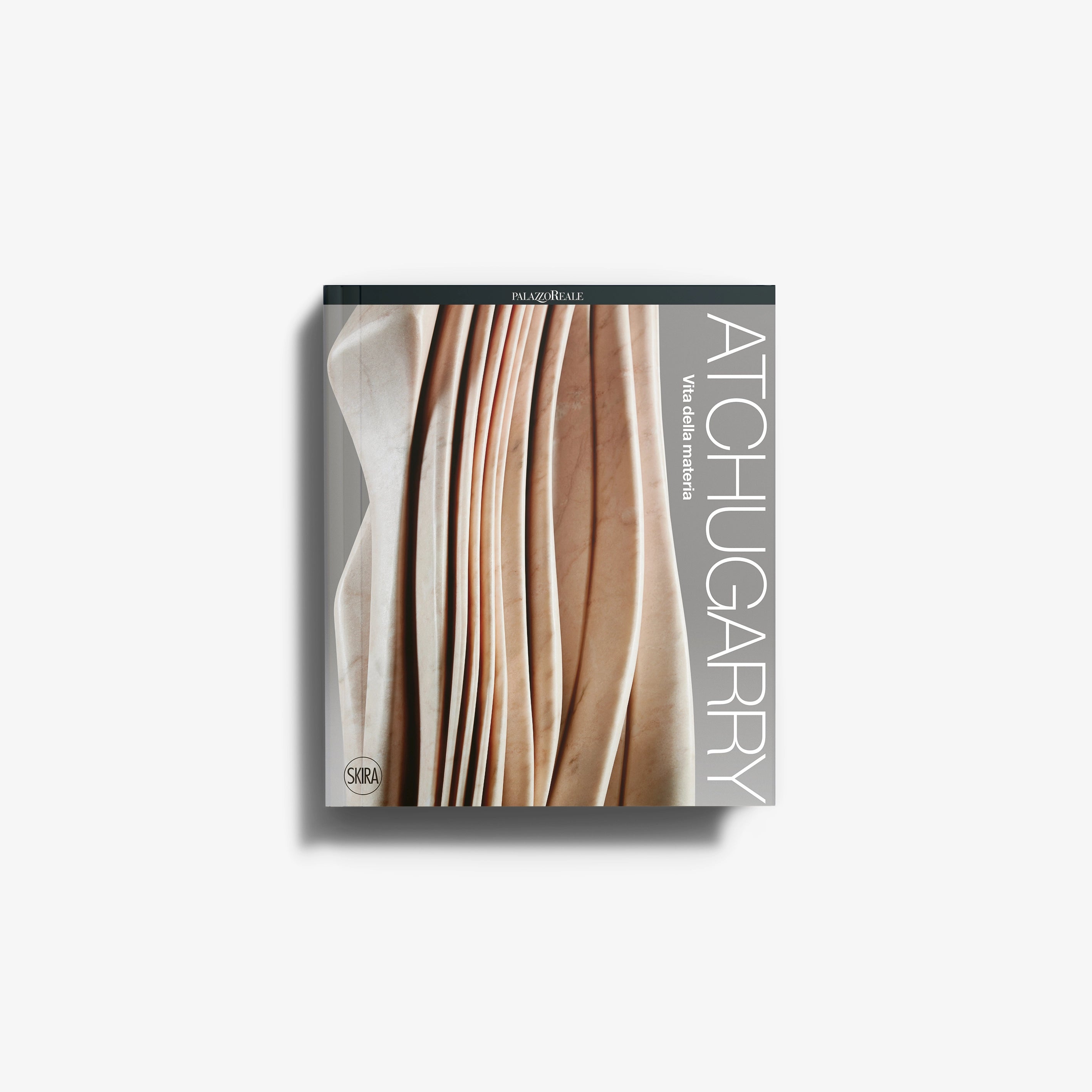 Art book by Skira Arte with beige and brown sculptural cover, featuring catalogo d'arte illustrato