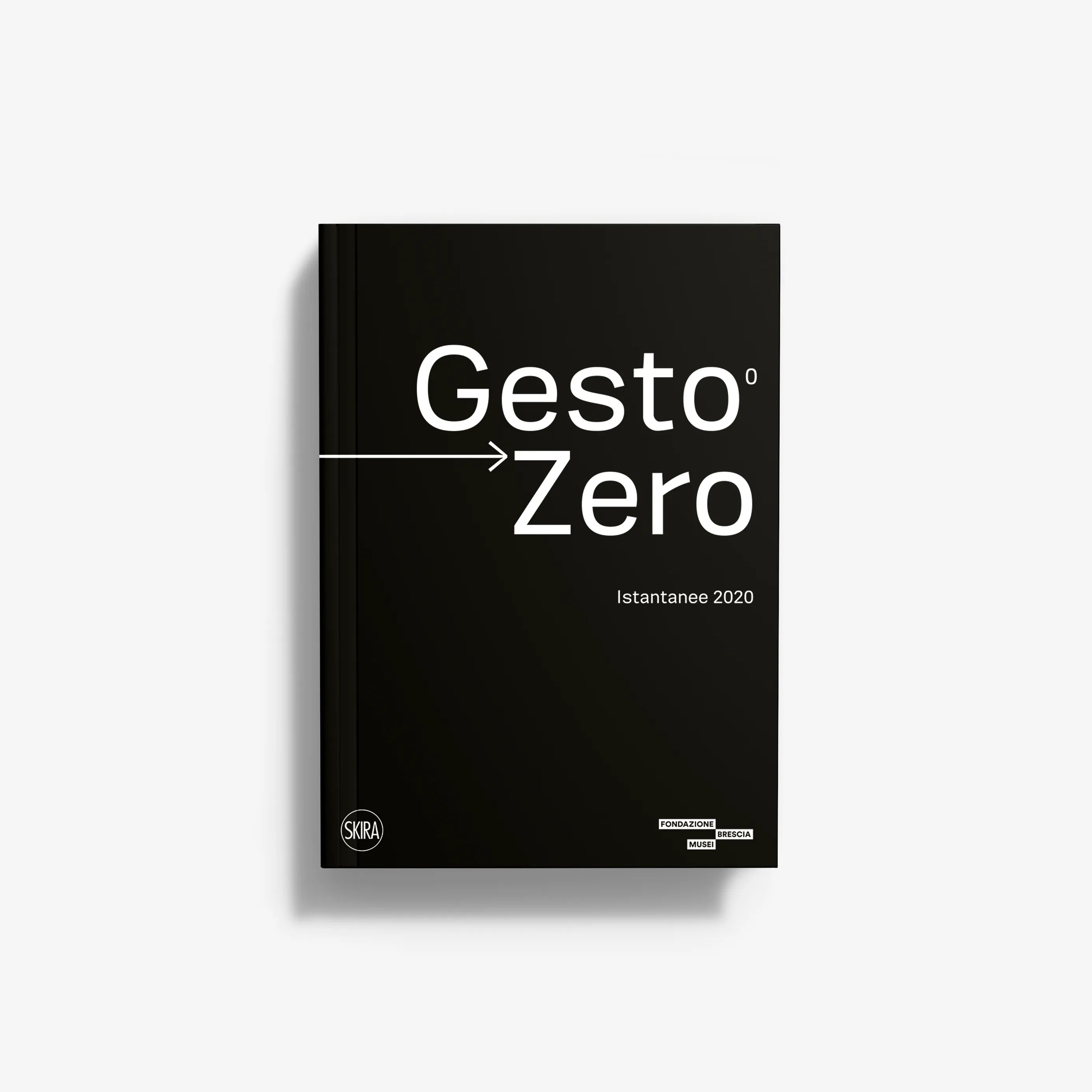 Black book with Gesto Zero cover text and Istantanee 2020 label