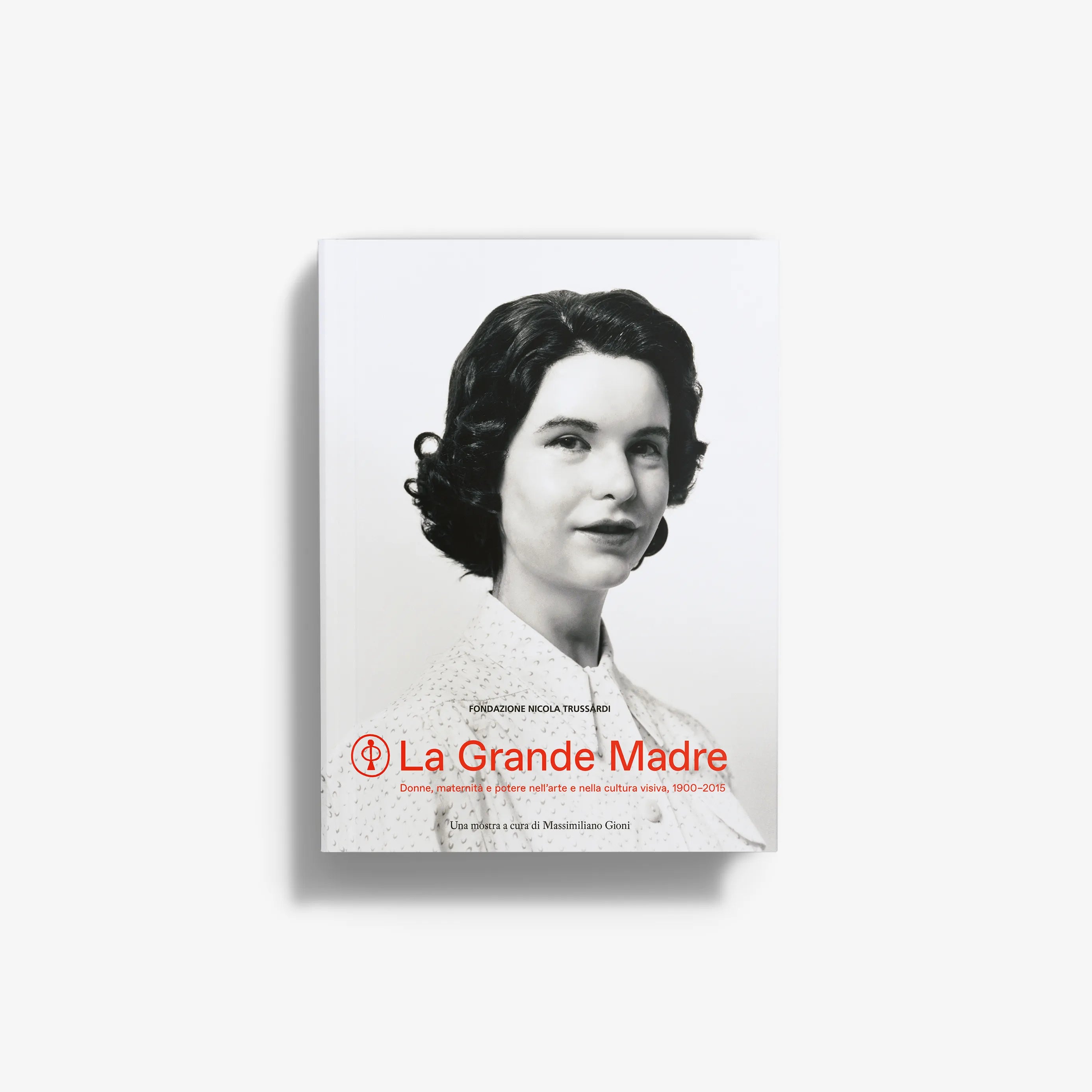 Book cover for La Grande Madre with black-and-white portrait