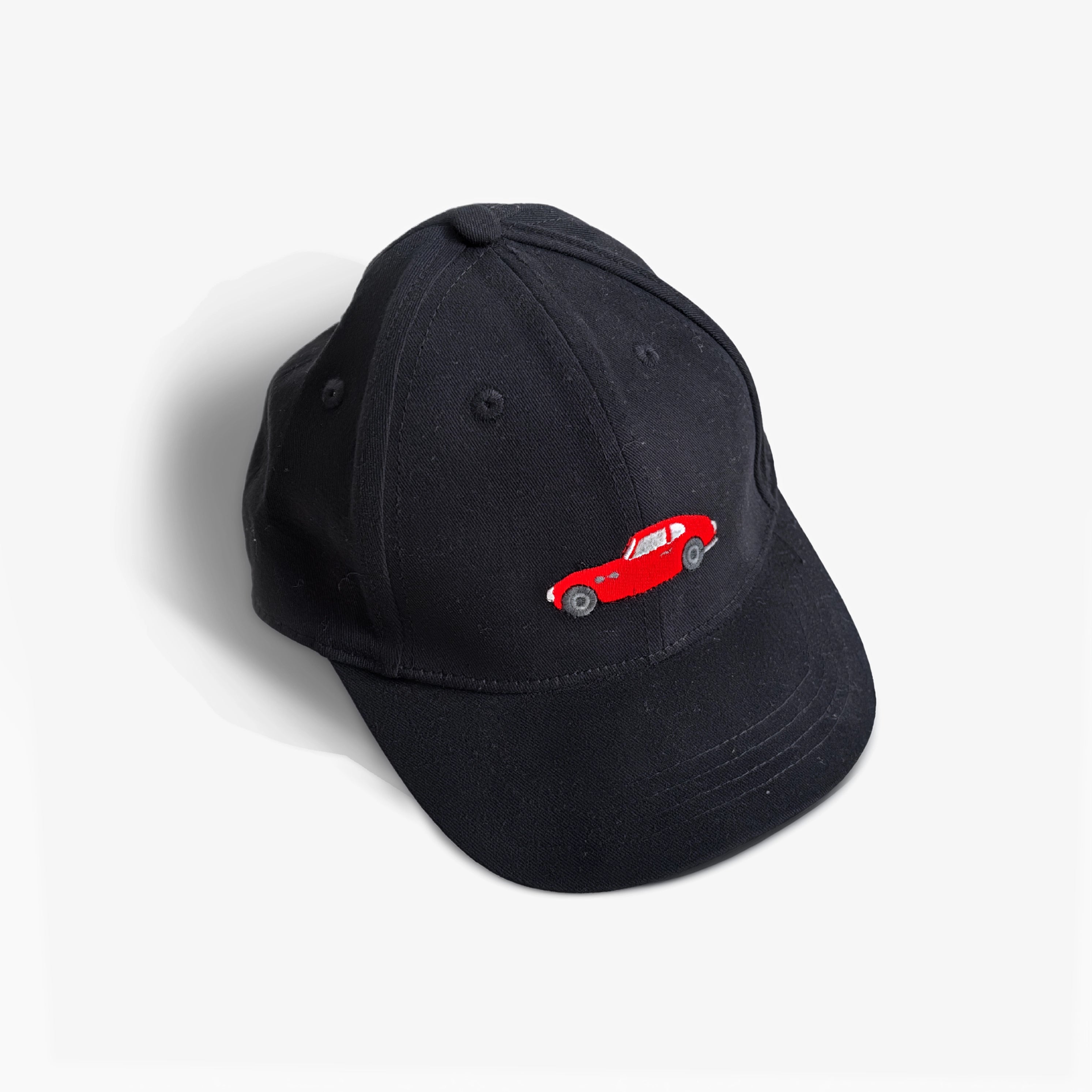 Kids' black baseball cap with red car embroidery